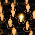 Desenvolvimento de líderes internos e fortalecimento do pipeline de liderança.