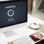gestor decedindo por trocar software no meio do ano